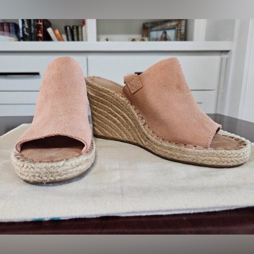 Size 7.5 Tom’s Wedges Espadrilles